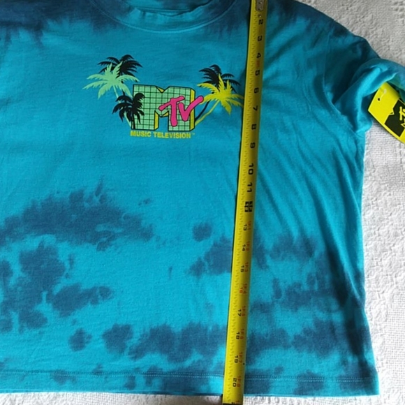 MTV long sleeve t-shirt NWT Med - Picture 7 of 8